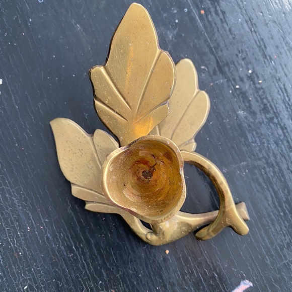 vintage brass floral candlestick holder - Picture 2 of 4
